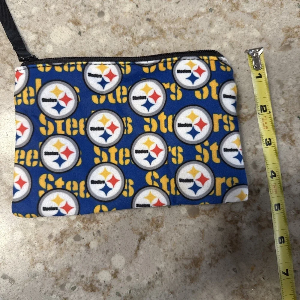 NFL Team Makeup/ Coin Pouch‎ with Zipper - Approx. 7x5